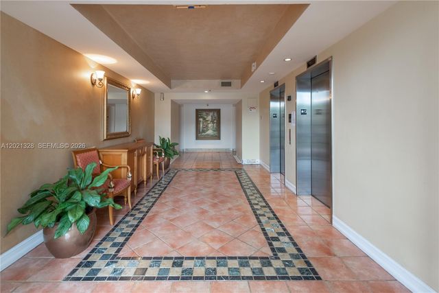 19601 E Country Club Dr 7102, Aventura, FL 33180