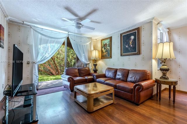 19601 E Country Club Dr 7102, Aventura, FL 33180