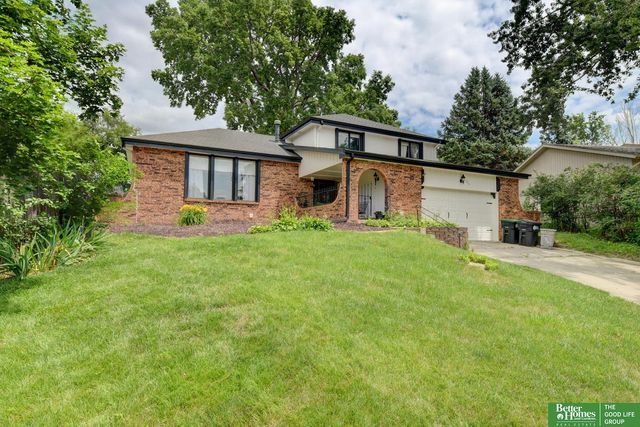 511 S 150 Circle, Omaha, NE 68154
