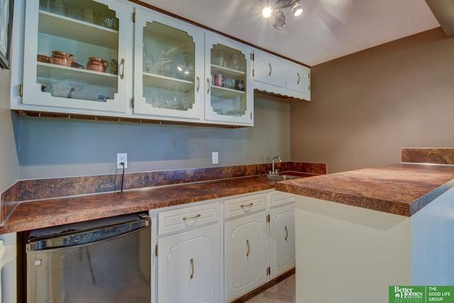 511 S 150 Circle, Omaha, NE 68154
