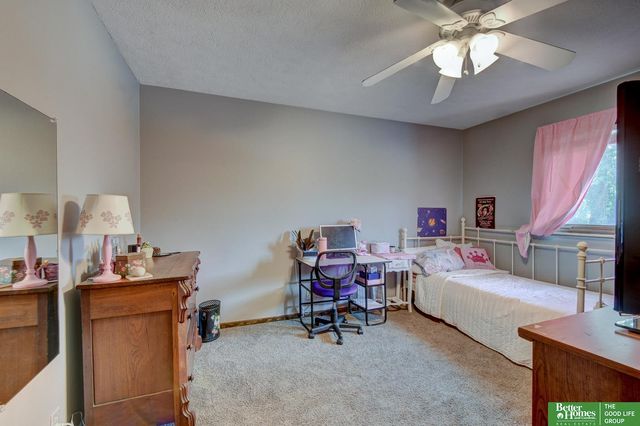 511 S 150 Circle, Omaha, NE 68154