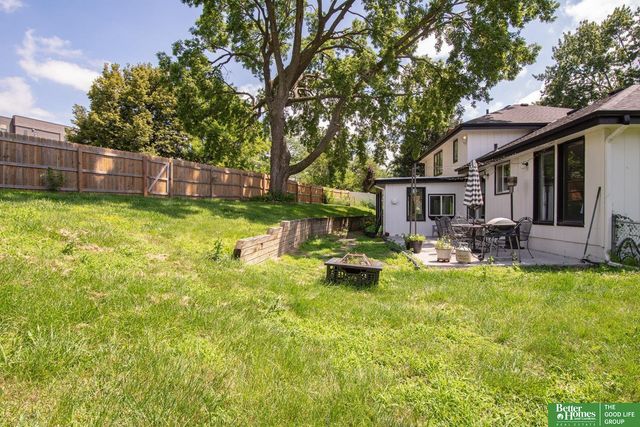511 S 150 Circle, Omaha, NE 68154
