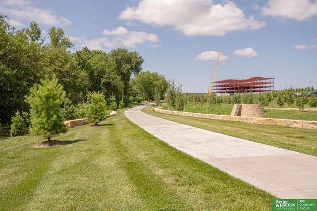 511 S 150 Circle, Omaha, NE 68154