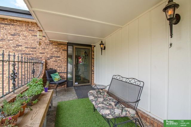 511 S 150 Circle, Omaha, NE 68154