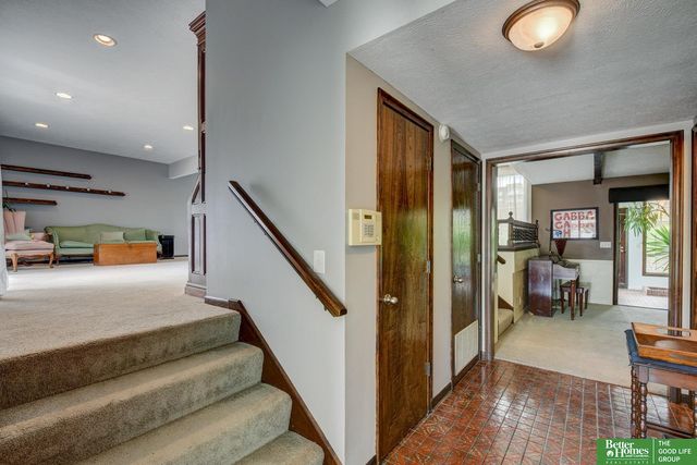 511 S 150 Circle, Omaha, NE 68154