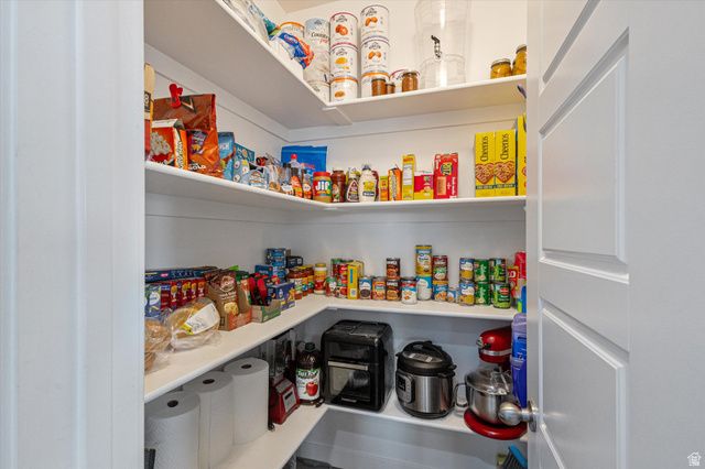 7091 N OQUIRRH RANCH PKWY, Eagle Mountain, UT 84005