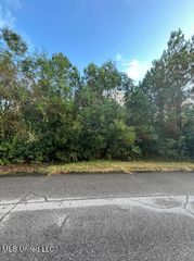6704 Martinque Drive, Biloxi, MS 39532