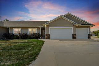 3535 Pioneer Avenue SE, Cedar Rapids, IA 52403