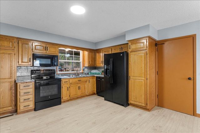 13100 Island View Drive NW, Elk River, MN 55330