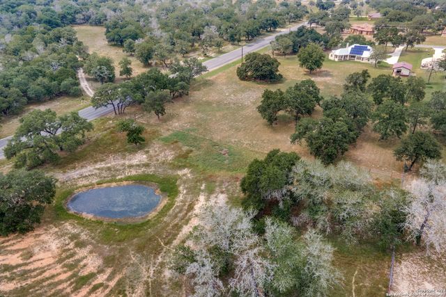 9195 FM 775, La Vernia, TX 78121