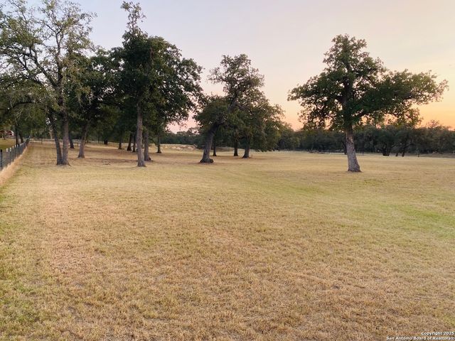 9195 FM 775, La Vernia, TX 78121