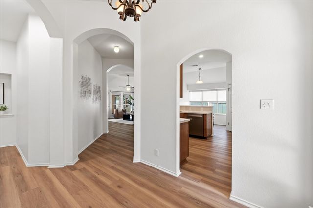 2307 Loquat LN, Round Rock, TX 78664