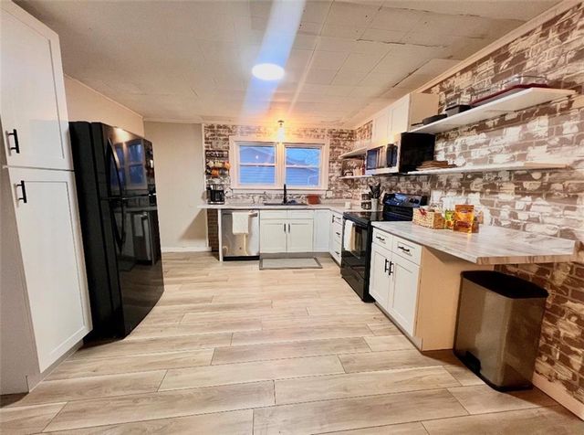 319 E 4TH Street, Maryville, MO 64468