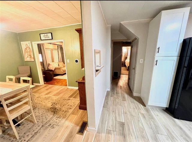 319 E 4TH Street, Maryville, MO 64468