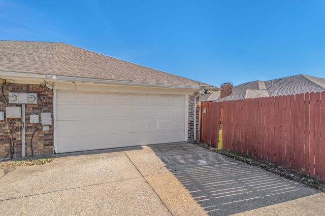 3401 Hilltop Lane, Plano, TX 75023