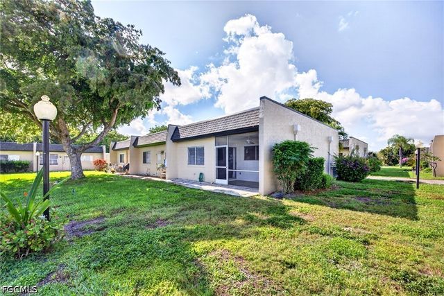6300 S Pointe BLVD 327, Fort Myers, FL 33919
