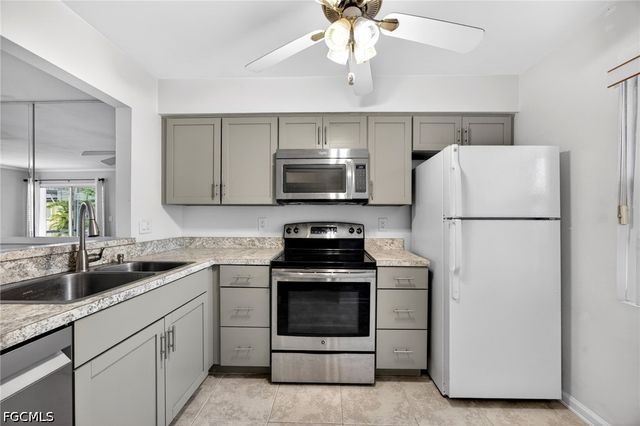 6300 S Pointe BLVD 327, Fort Myers, FL 33919