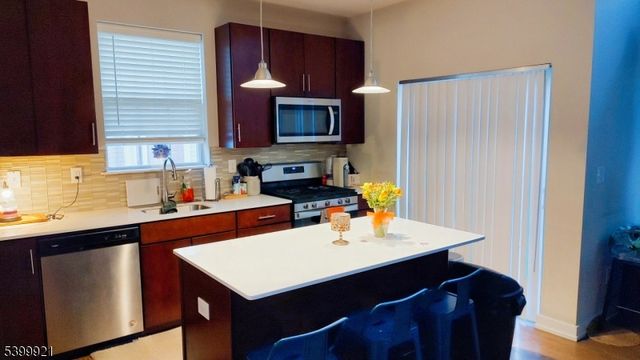 78 Sowers Dr, Mount Olive Twp., NJ 07840