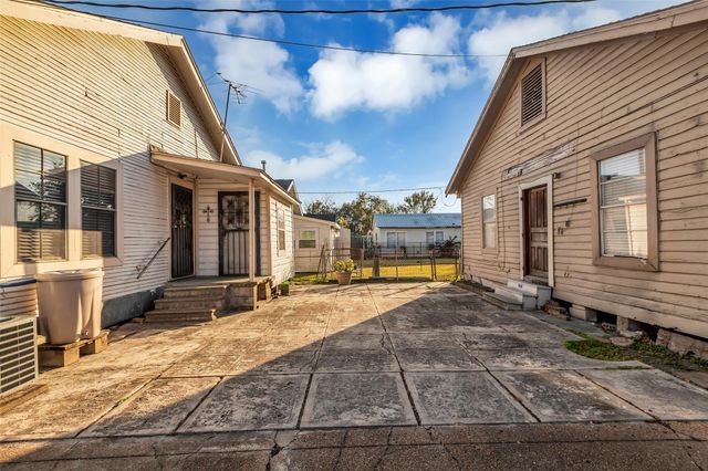 1113 71st Street, Houston, TX 77011