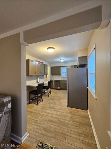 2402 Edgewater Drive, Poland, OH 44514
