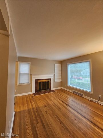 2402 Edgewater Drive, Poland, OH 44514