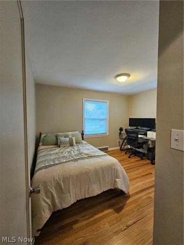 2402 Edgewater Drive, Poland, OH 44514