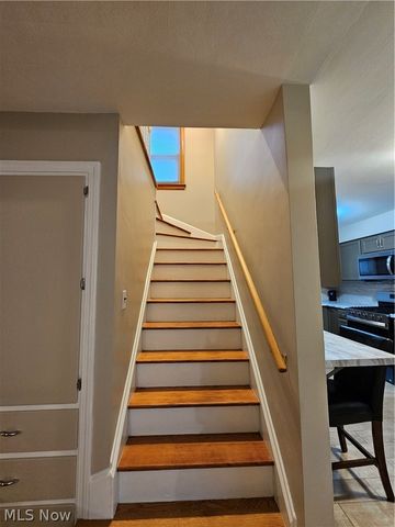 2402 Edgewater Drive, Poland, OH 44514