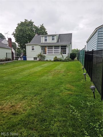 2402 Edgewater Drive, Poland, OH 44514