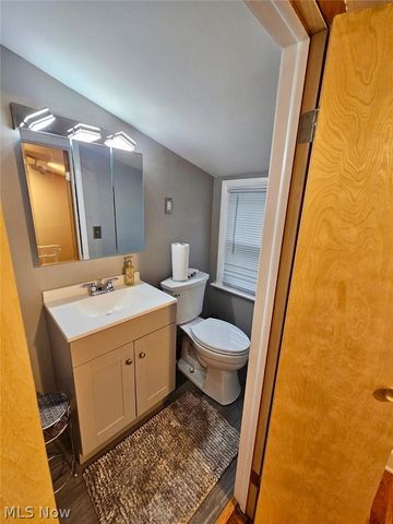 2402 Edgewater Drive, Poland, OH 44514
