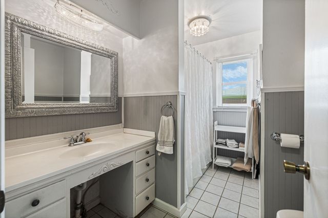 400 Dow Dr, Shelbyville, TN 37160