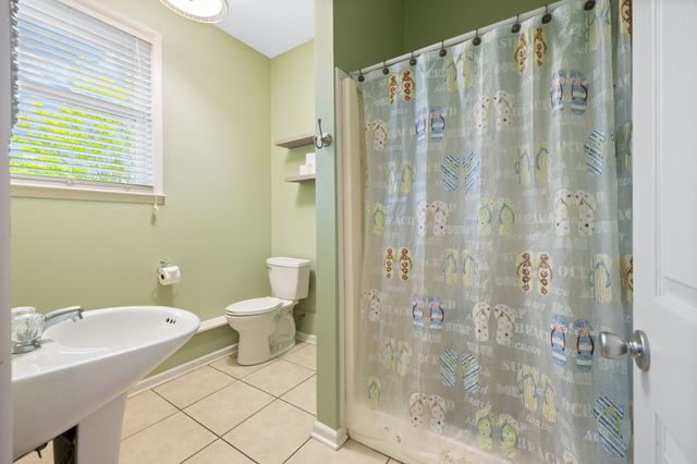400 Dow Dr, Shelbyville, TN 37160