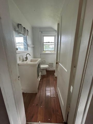 2397 Sullivant Avenue, Columbus, OH 43204