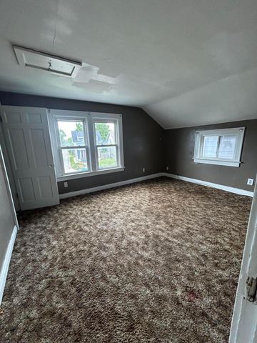 2397 Sullivant Avenue, Columbus, OH 43204