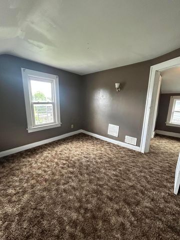 2397 Sullivant Avenue, Columbus, OH 43204