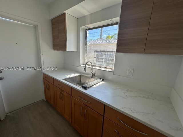 1948 Lincoln St 2, Hollywood, FL 33020