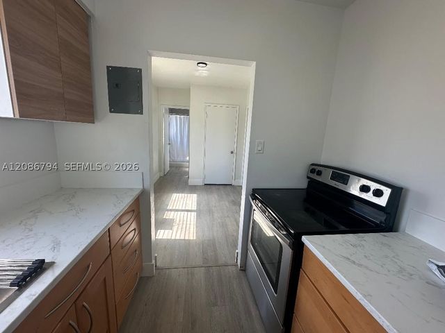 1948 Lincoln St 2, Hollywood, FL 33020