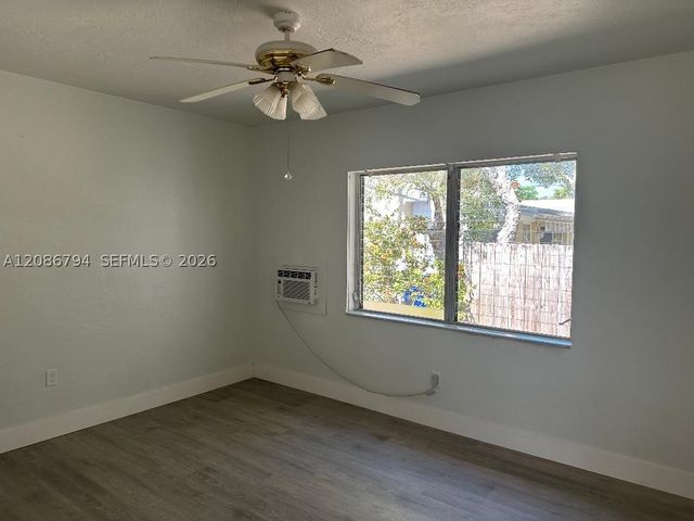 1948 Lincoln St 2, Hollywood, FL 33020