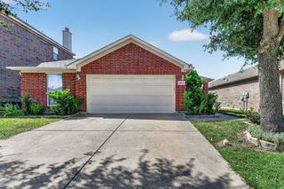 803 E Alexander Lane, Euless, TX 76040