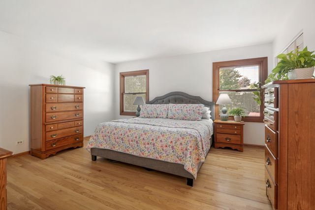 428 Franklin Lane, Elk Grove Village, IL 60007