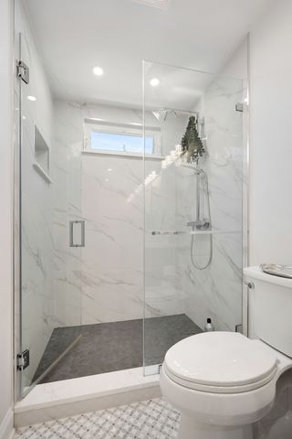 428 Franklin Lane, Elk Grove Village, IL 60007