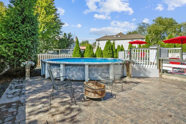 428 Franklin Lane, Elk Grove Village, IL 60007