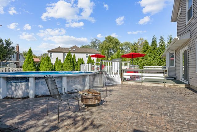 428 Franklin Lane, Elk Grove Village, IL 60007