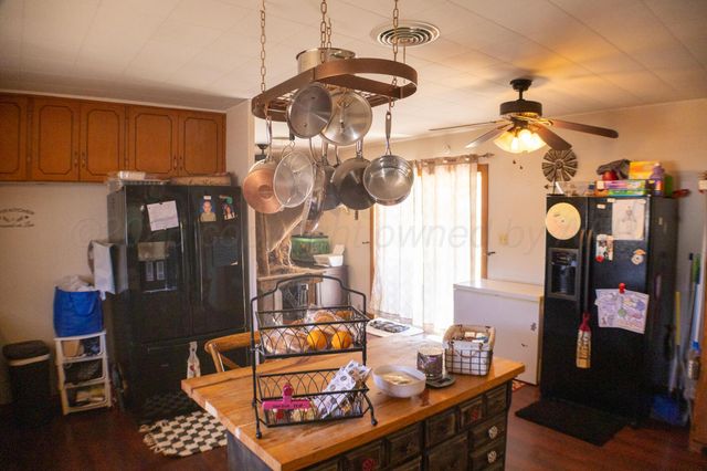 801 N Main Street, Mclean, TX 79057