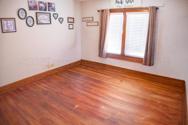 801 N Main Street, Mclean, TX 79057