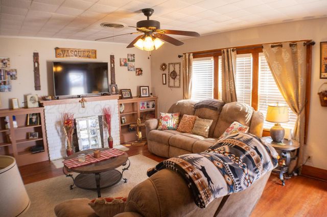 801 N Main Street, Mclean, TX 79057