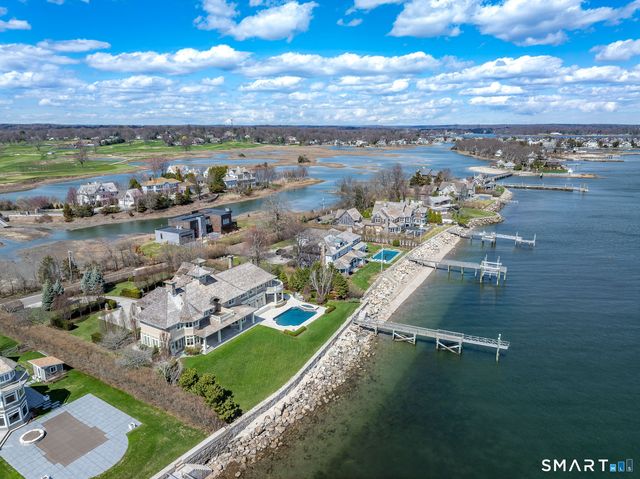 10 Shorehaven Road, Norwalk, CT 06855