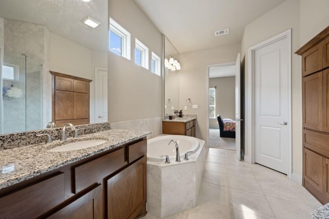 205 Clubhouse DR G, Georgetown, TX 78628