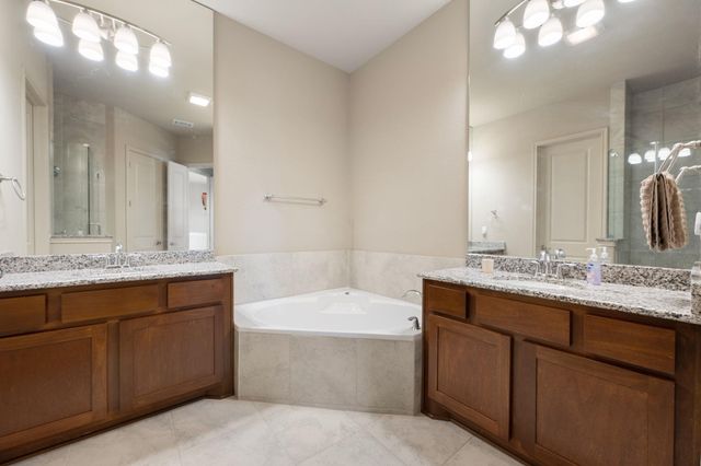 205 Clubhouse DR G, Georgetown, TX 78628