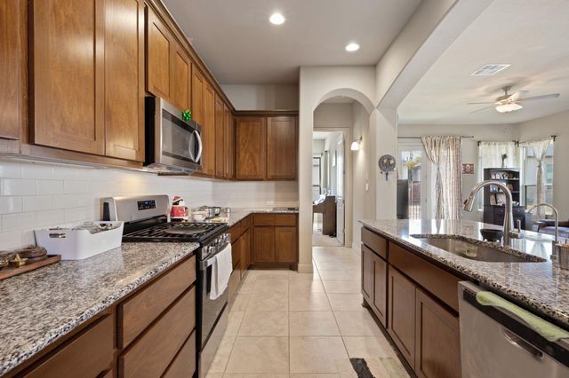 205 Clubhouse DR G, Georgetown, TX 78628