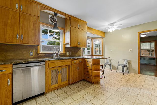 358 4th Street, Gaylord, MN 55334